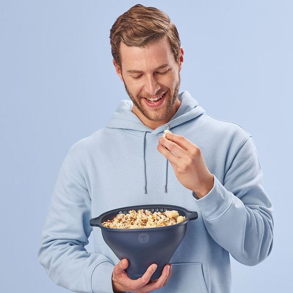 Tupperware® WOW Pop Microwave Popcorn Maker - Image 2